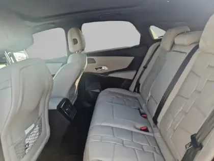 Photo 13 DS DS 7  Hybride Rechargeable E-Tense 360 EAT8 4x4