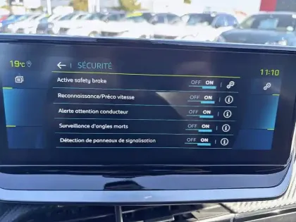 Photo 20 Peugeot 208  Electrique 50 kWh 136ch