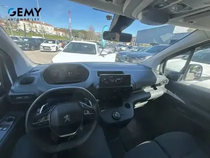 Photo 24 Peugeot Partner  FOURGON STANDARD 650 KG BLUEHDI 130 S&S EAT8