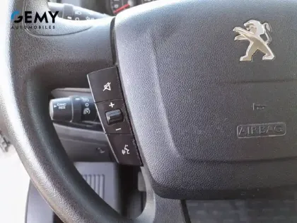 Photo 38 Peugeot Boxer Gén. II Ph3 NG2 Pack Asphalt Connect 4