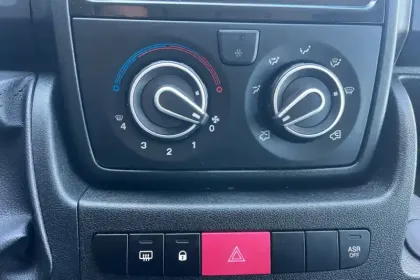 Photo 16 Peugeot Boxer  CABINE APPROFONDIE 7 PLACES 3.3 T L2H1 140 S&S