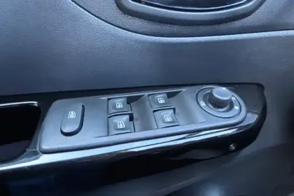 Photo 21 Renault Captur  dCi 90 Energy eco²