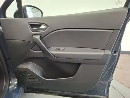 Photo 23 Renault Captur  E-Tech full hybrid 145