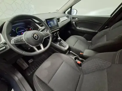 Photo 28 Renault Captur  E-Tech full hybrid 145