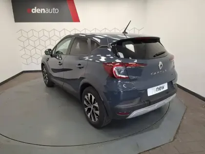 Photo 8 Renault Captur  E-Tech full hybrid 145