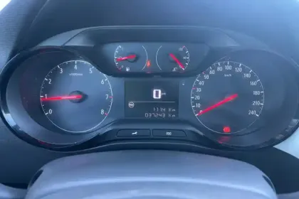 Photo 17 Opel Crossland X  1.2 Turbo 110 ch