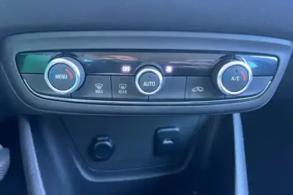 Photo 19 Opel Crossland X  1.2 Turbo 110 ch