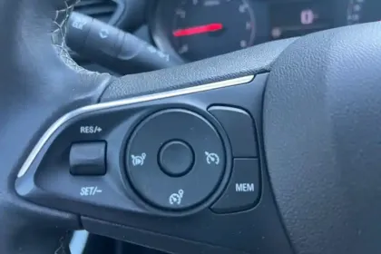 Photo 24 Opel Crossland X  1.2 Turbo 110 ch