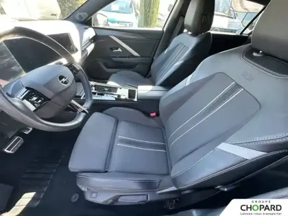 Photo 10 Opel Astra  1.2 Turbo Hybride 136 ch e-DCT6