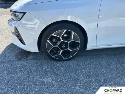 Photo 20 Opel Astra  1.2 Turbo Hybride 136 ch e-DCT6