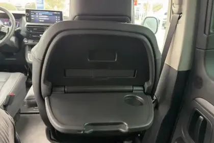 Photo 26 Peugeot Expert  CA FIXE M DIESEL 180 CH AUTOMATIQUE