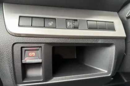 Photo 27 Peugeot Expert  CA FIXE M DIESEL 180 CH AUTOMATIQUE