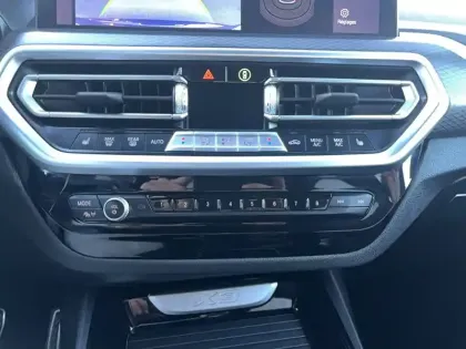 Photo 31 BMW X3  xDrive 30e 292ch BVA8