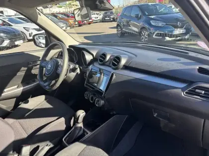 Photo 15 Suzuki Swift  1.2 Dualjet Hybrid Auto (CVT)