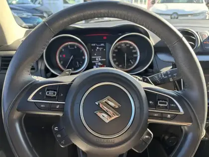 Photo 28 Suzuki Swift  1.2 Dualjet Hybrid Auto (CVT)