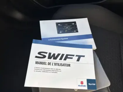 Photo 40 Suzuki Swift  1.2 Dualjet Hybrid Auto (CVT)