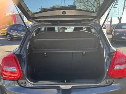 Photo 21 Suzuki Swift  1.2 Dualjet Hybrid Auto (CVT)