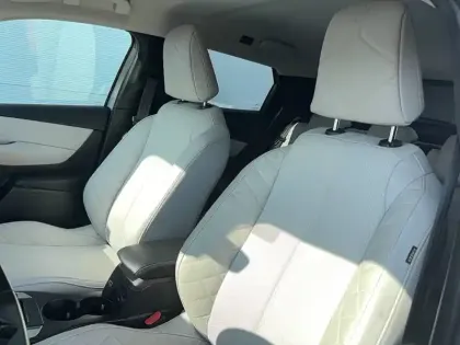 Photo 8 DS DS 3  Crossback PureTech 130 S&S EAT8