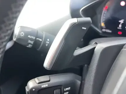 Photo 33 DS DS 3  Crossback PureTech 130 S&S EAT8