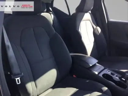 Photo 12 Volvo Xc40  T2 129 ch Geartronic 8