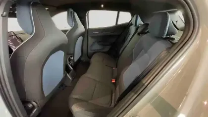 Photo 19 Volvo Ex30 Gén. I Ph1 Plus 5