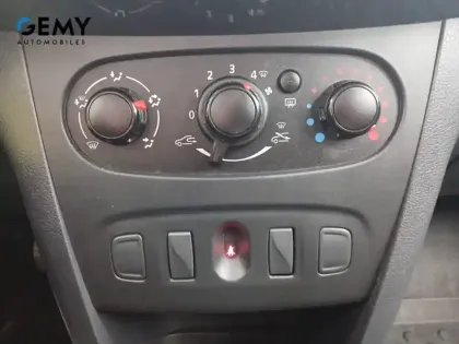Photo 68 Dacia Sandero  SCe 75
