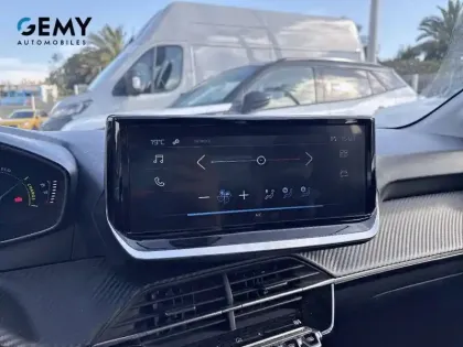 Photo 12 Peugeot 208  Hybrid 100 e-DCS6