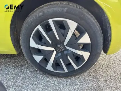 Photo 10 Peugeot 208  Hybrid 100 e-DCS6