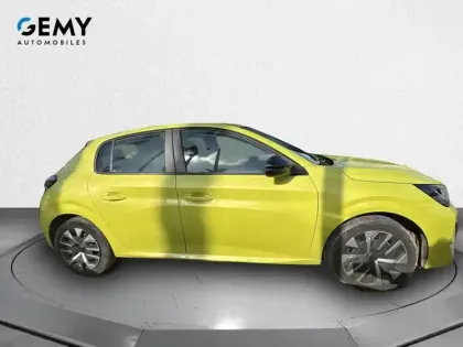 Photo 21 Peugeot 208  Hybrid 100 e-DCS6