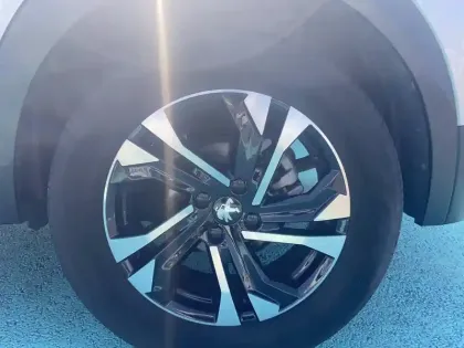 Photo 18 Peugeot 2008  PureTech 130 S&S BVM6