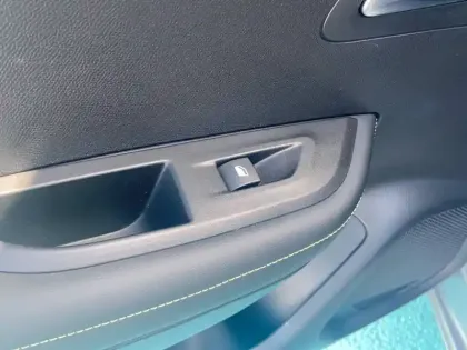 Photo 20 Peugeot 2008  PureTech 130 S&S BVM6