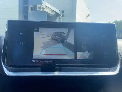 Photo 29 Peugeot 2008  PureTech 130 S&S BVM6