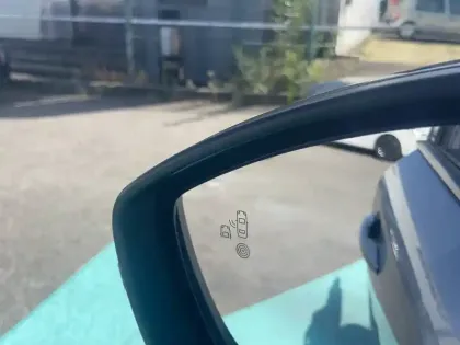 Photo 22 Peugeot 2008  PureTech 130 S&S BVM6