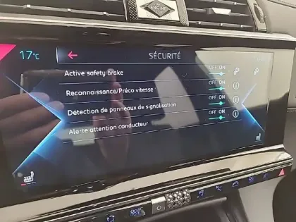 Photo 19 DS DS 7 DS7 Crossback Hybride E-Tense 300 EAT8 4x4