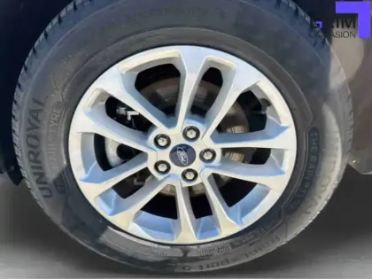 Photo 12 Ford Kuga  2.5 Duratec 190 ch FlexiFuel FHEV E85 Powershift