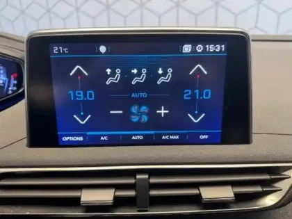 Photo 28 Peugeot 3008  BlueHDi 130ch S&S BVM6