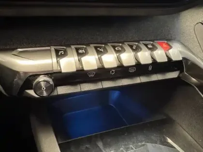 Photo 31 Peugeot 3008  BlueHDi 130ch S&S BVM6