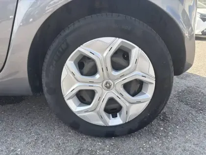 Photo 12 Renault Twingo  III SCe 65