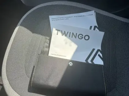 Photo 37 Renault Twingo  III SCe 65