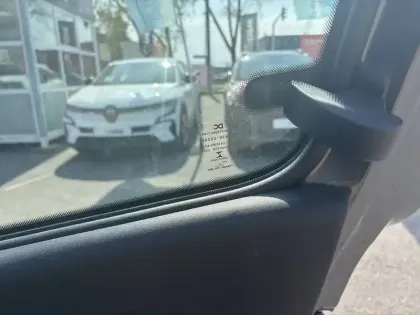 Photo 17 Renault Twingo  III SCe 65