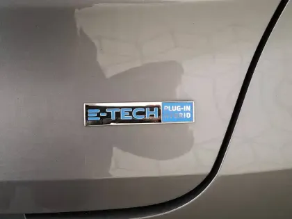 Photo 25 Renault Captur  E-Tech Plug-in 160 - 21