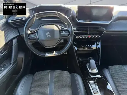 Photo 7 Peugeot 208  Electrique 50 kWh 136ch