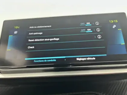 Photo 23 Peugeot 2008  Electrique 136 ch