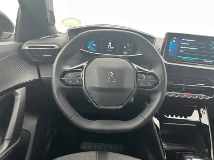 Photo 8 Peugeot 2008  Electrique 136 ch