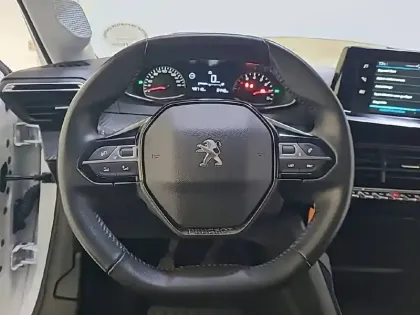 Photo 11 Peugeot 208 Gén. II Ph1 Premium Pack 5