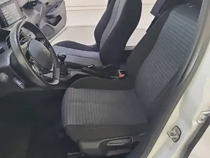 Photo 13 Peugeot 208 Gén. II Ph1 Premium Pack 5