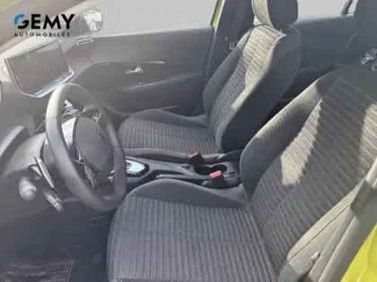 Photo 46 Peugeot 208  Hybrid 100 e-DCS6