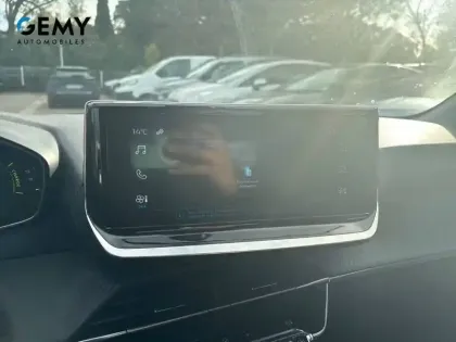 Photo 13 Peugeot 208  Hybrid 100 e-DCS6