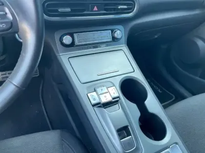 Photo 10 Hyundai Kona  Electrique 39 kWh - 136 ch