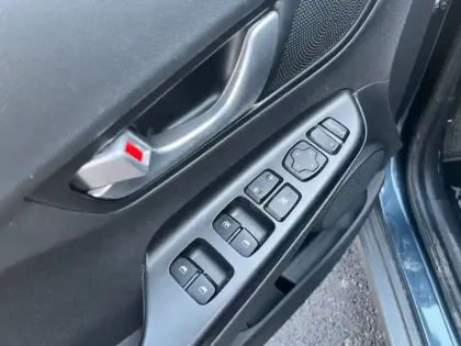 Photo 19 Hyundai Kona  Electrique 39 kWh - 136 ch